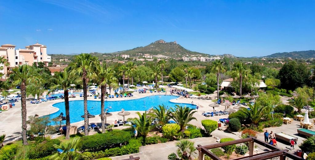 Hotel Bakour Garbi Cala Millor 4*