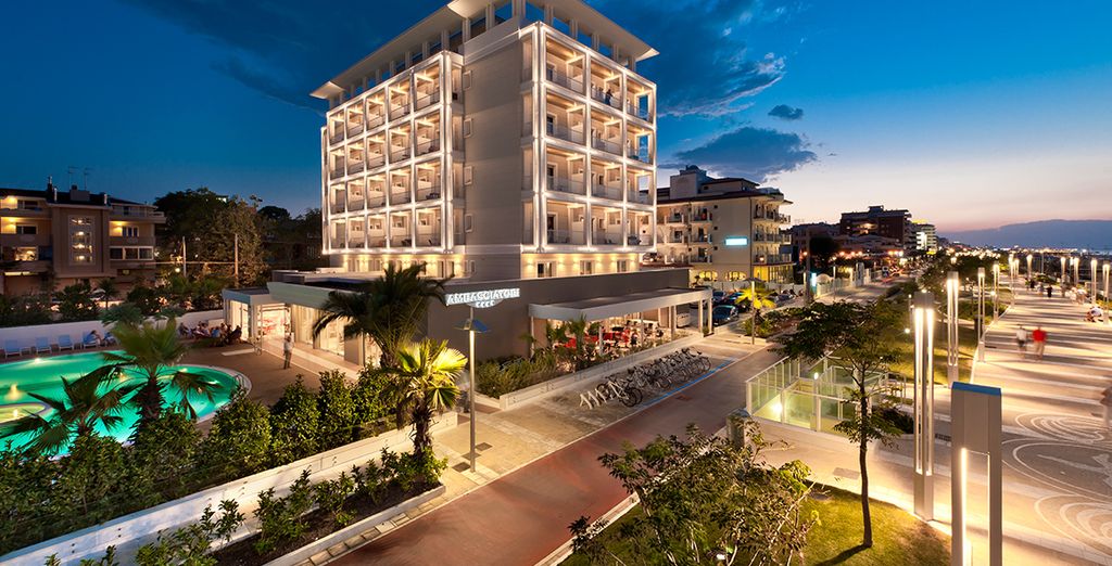 Hotel Ambasciatori Riccione 4*