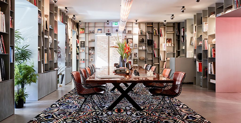 Sir Savigny Hotel