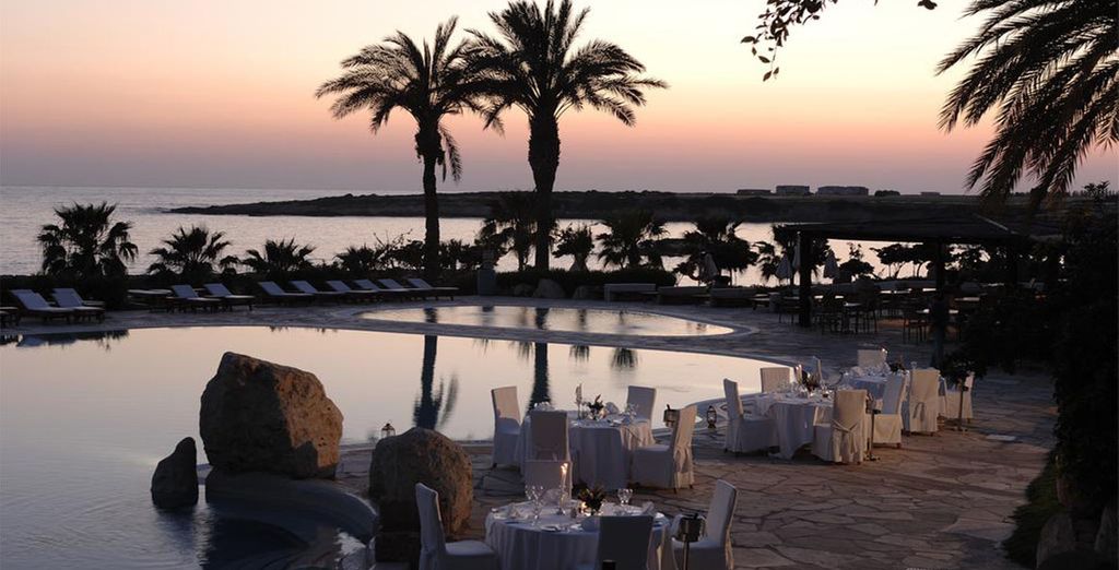 Coral Beach Hotel & Resort
