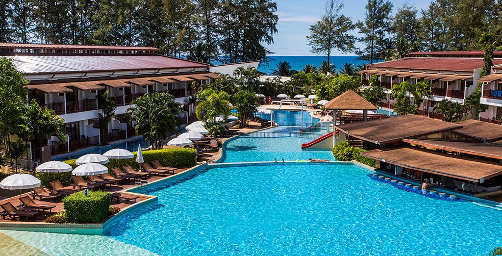 Arinara beach resort phuket. Аринара. Ксана Бич клаб Бангтао. Coco Bangtao Beach. Аринара генгшин.