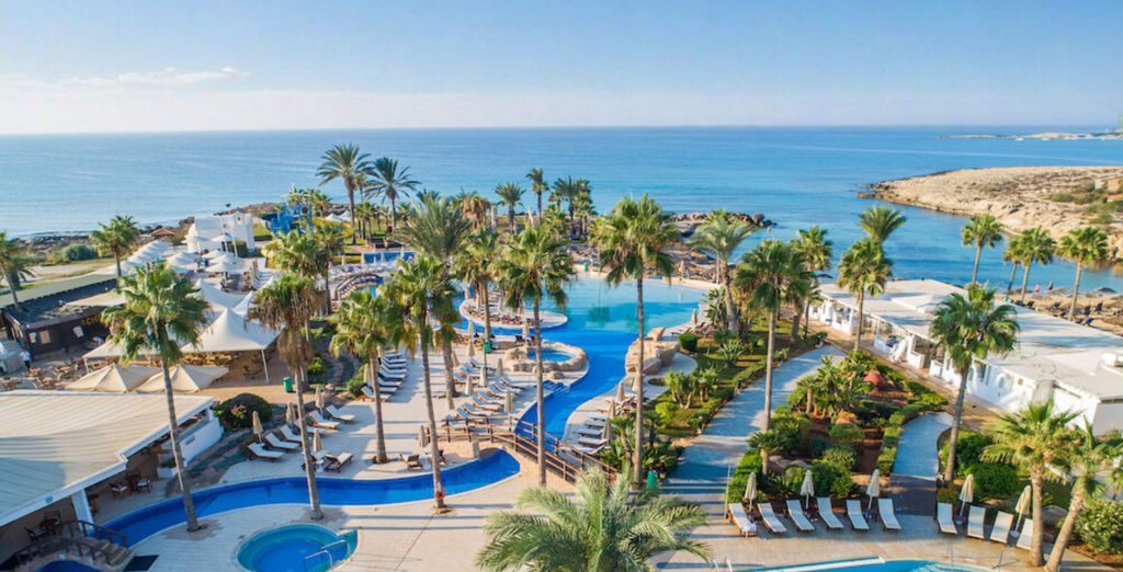 Adams Beach Hotel 5*