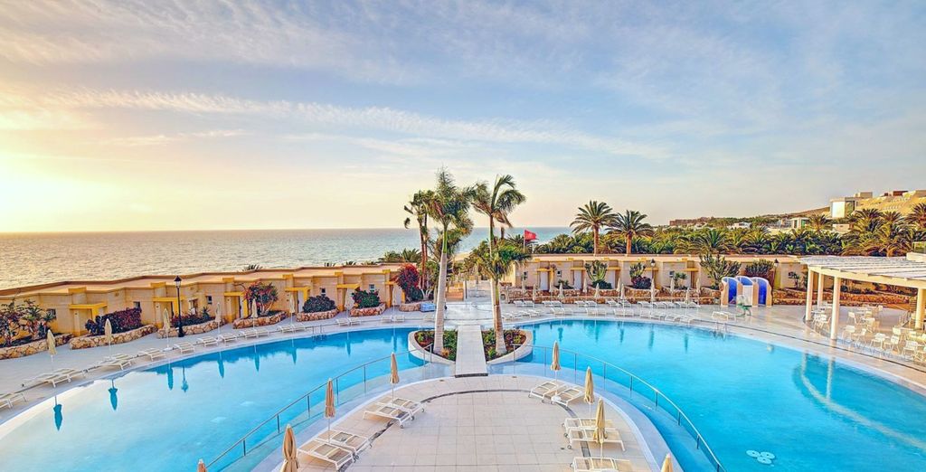 SBH Monica Beach Resort 4*