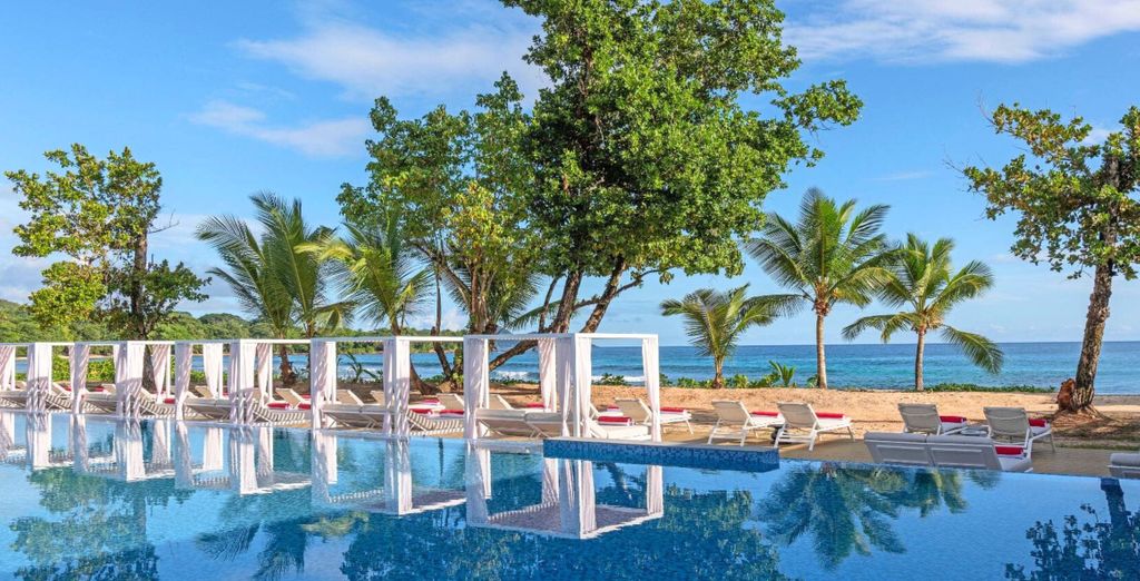 Avani+ Barbarons Seychelles 4*