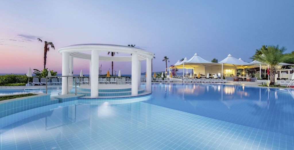 Mirage Park Resort 5*