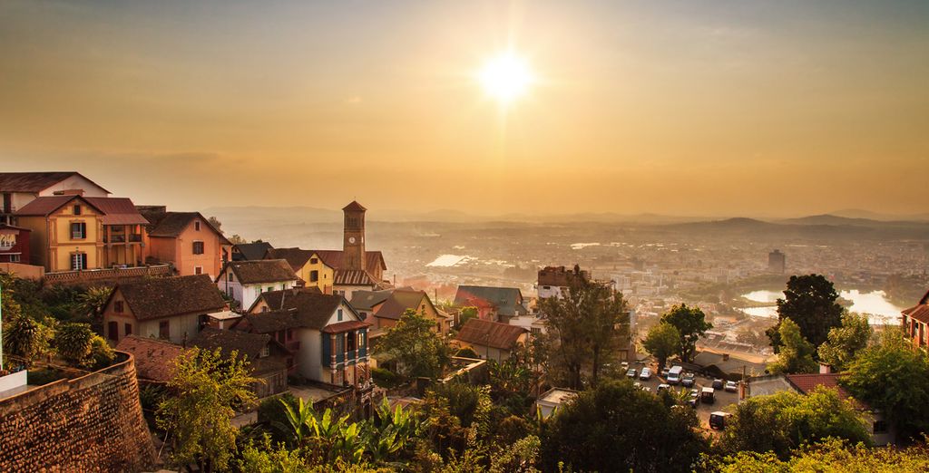 14-tägige Tour auf der Paradies-Insel