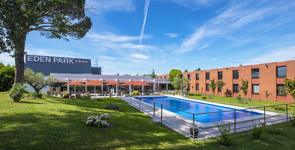 Hotel Eden Park 4*