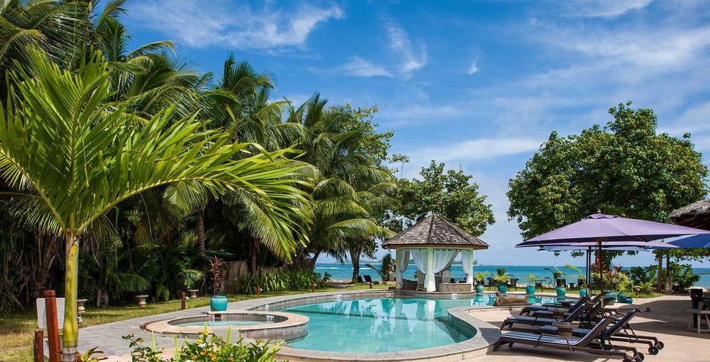 Hotel Castello Beach 4*