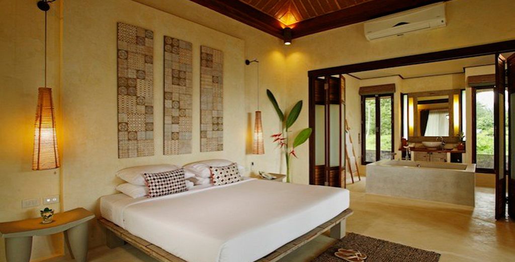 Glow Trinity Silom, River Kwai Jungle Raft y Mida Dhavaravati Grande