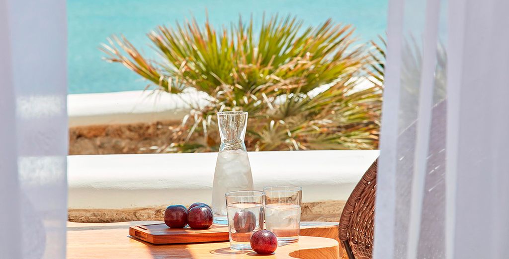 Mykonos Waves Beach House & Suites 4*