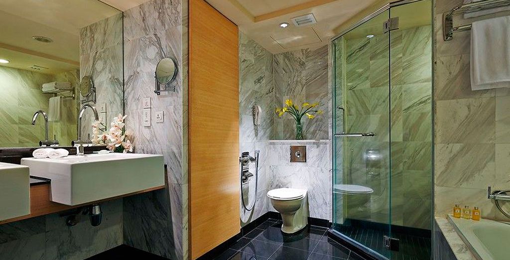 Nusa Dua Beach Hotel & Spa 5*