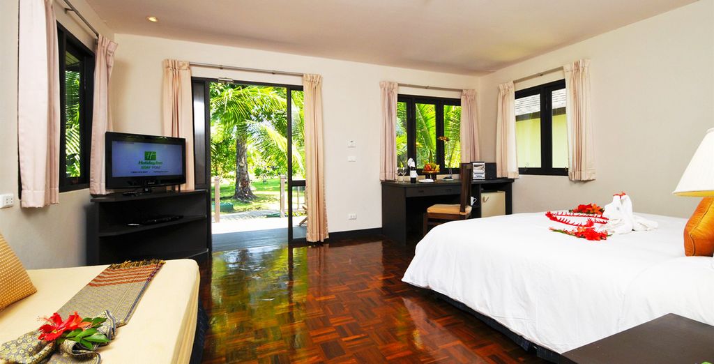 Kalima 5*, Holiday Inn Phi Phi Island 4* y Pakasai Resort 4*