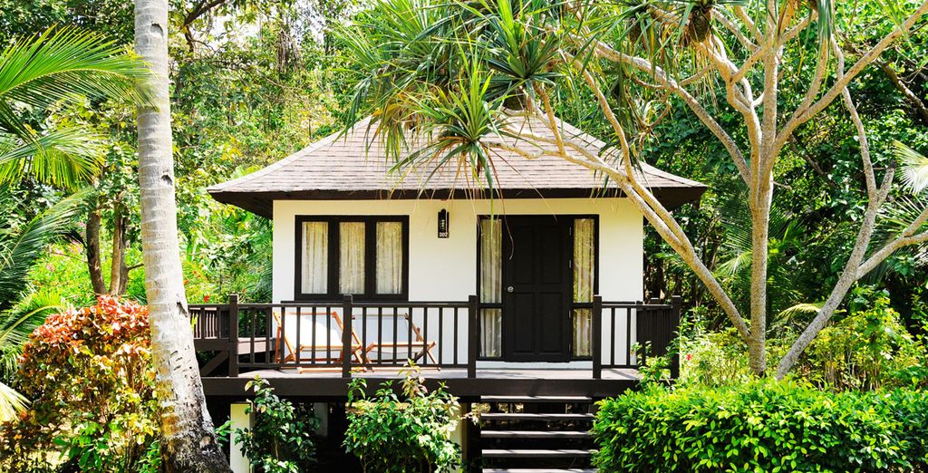 Kalima 5*, Holiday Inn Phi Phi Island 4* y Pakasai Resort 4*