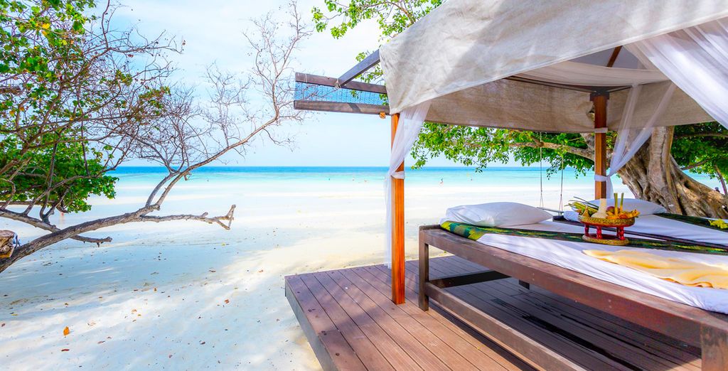 Kalima 5*, Holiday Inn Phi Phi Island 4* y Pakasai Resort 4*