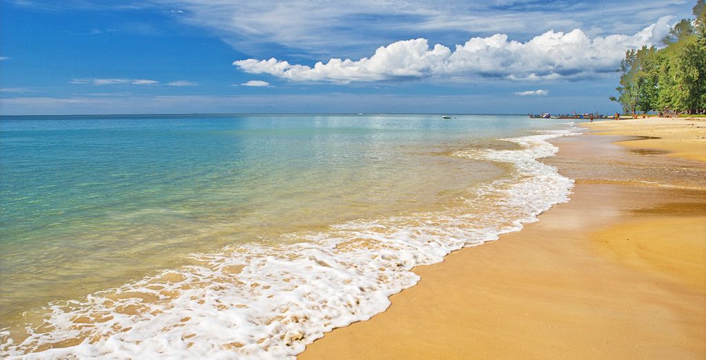 Kalima 5*, Holiday Inn Phi Phi Island 4* y Pakasai Resort 4*