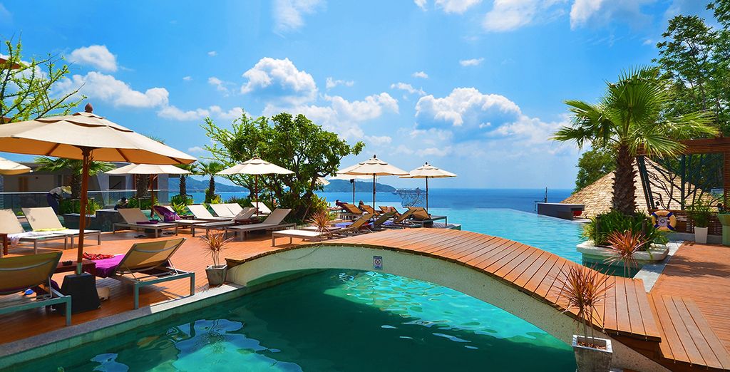 Kalima 5*, Holiday Inn Phi Phi Island 4* y Pakasai Resort 4*