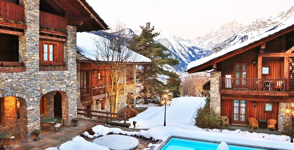 Mont Blanc Hotel Village 5* - Courmayeur