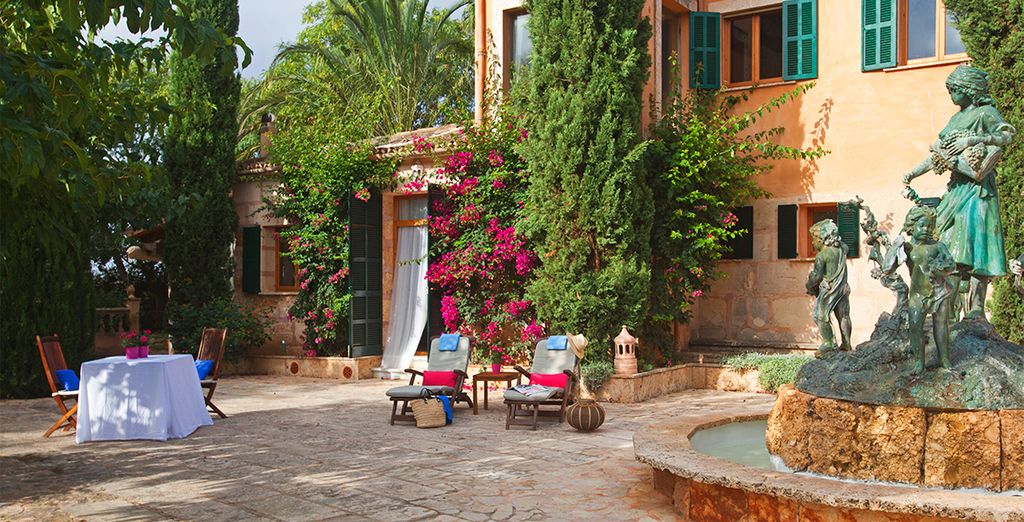 Es Revellar Art Resort 5*