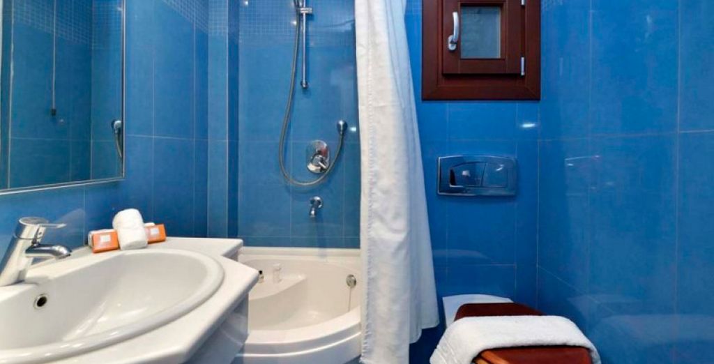 Petinos Hotel 4*