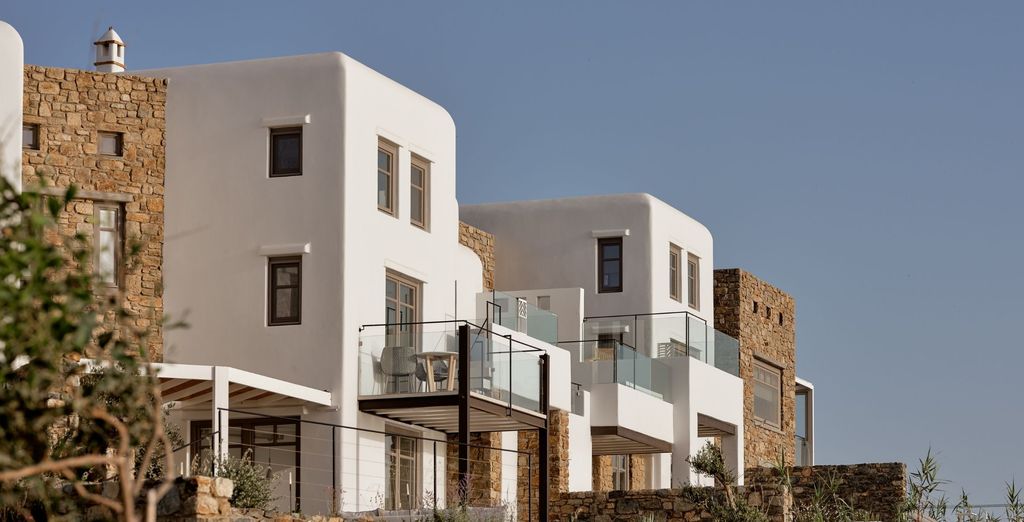 L'architecture cycladique blanche du Semeli Coast Mykonos 5 étoiles