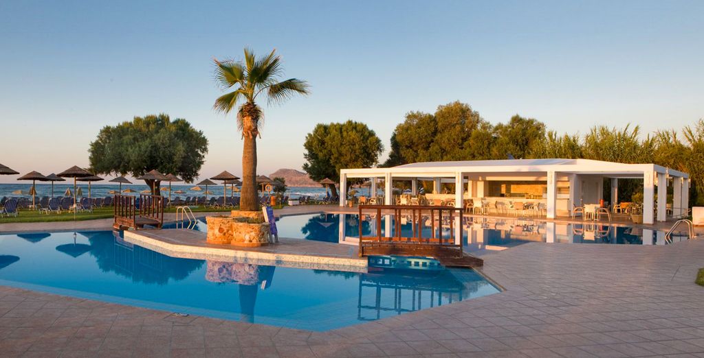 Geraniotis Hotel & Resort 4*