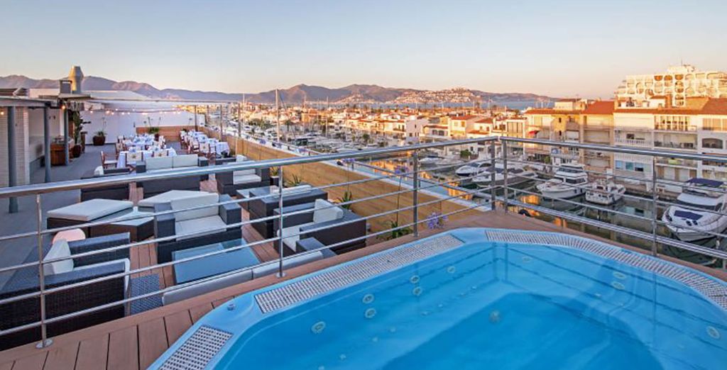 Hôtel Port Salins 4*