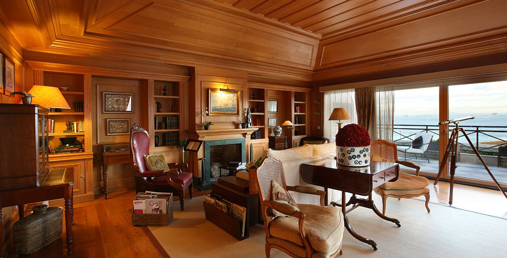 Hôtel 4 étoiles de luxe avec salon et espace détente