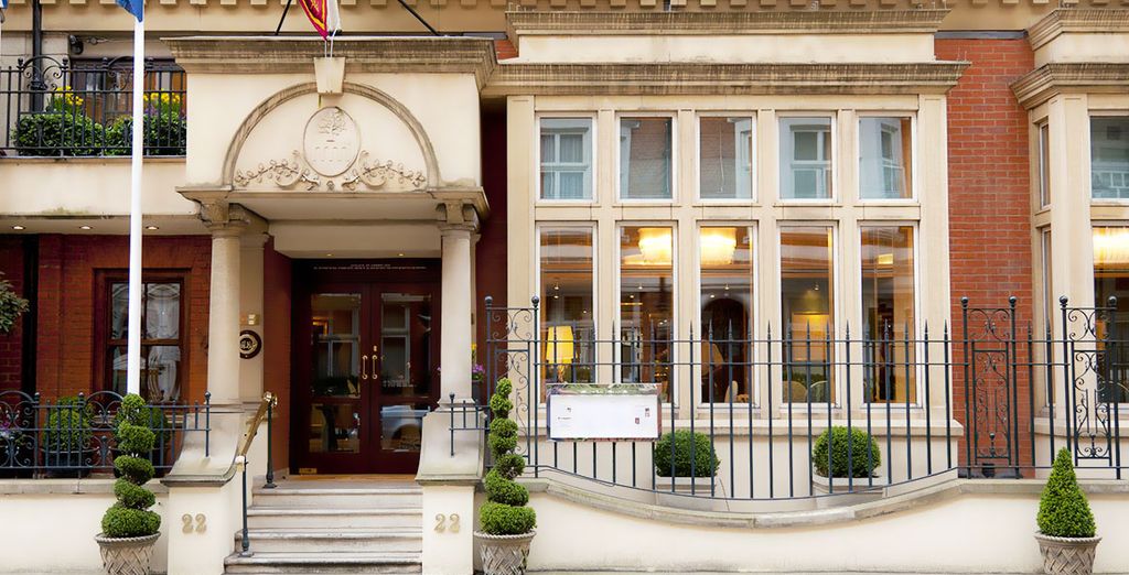 The Capital Hotel, Apartments & Townhouse 5*