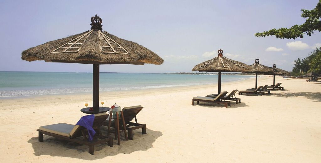 Trio luxueux 5* : hôtel Desa Visesa Ubud, Fairmont Sanur Beach et Mulia Resort avec Emirates
