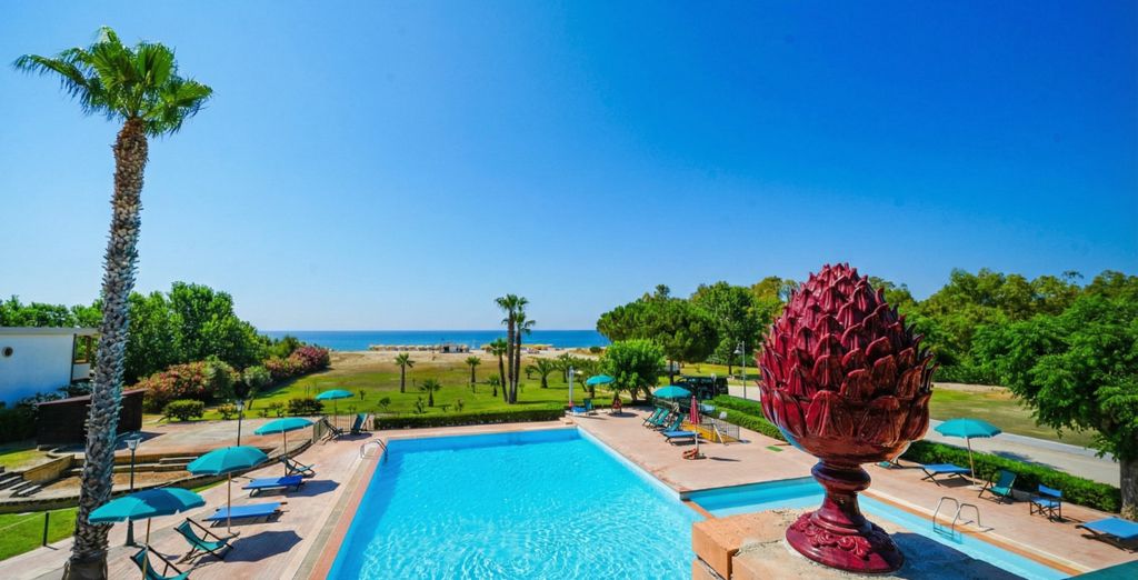 Marina del Marchese Beach Resort 4*