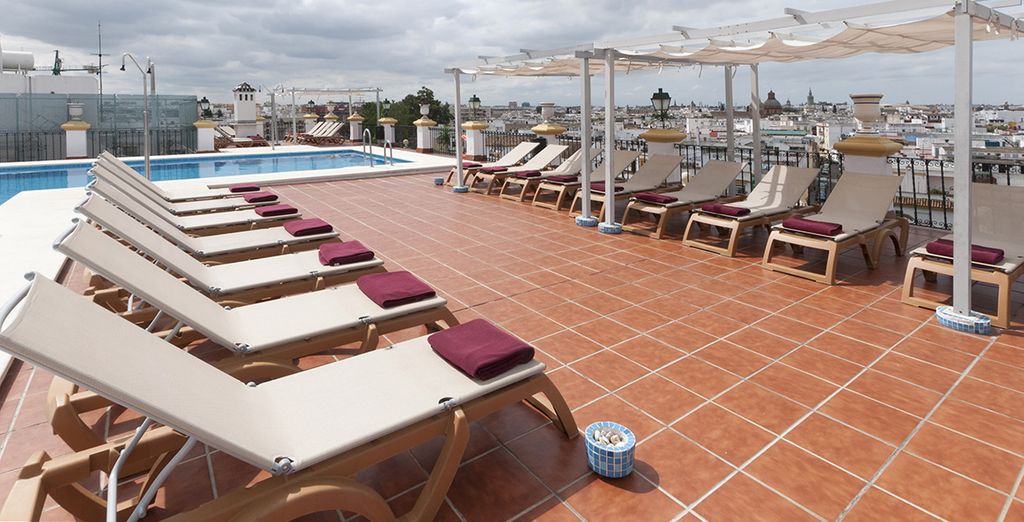 Tryp Macarena 4*