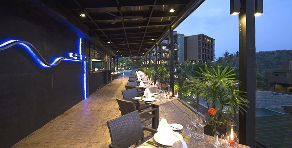Combinato Hotel Tower Club @ Lebua 5* + Sunsuri Hotel Phuket 5*