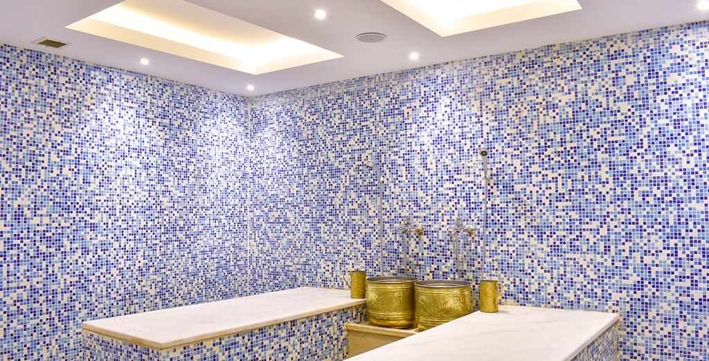 Parrotel Beach Resort 5*
