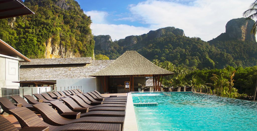 The Tide Beach Front Siray + Railay Princess Resort & Spa