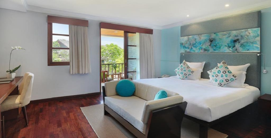 Pullman Legian 5* + Novotel Lombok 4* + Novotel Nusa Dua 5*