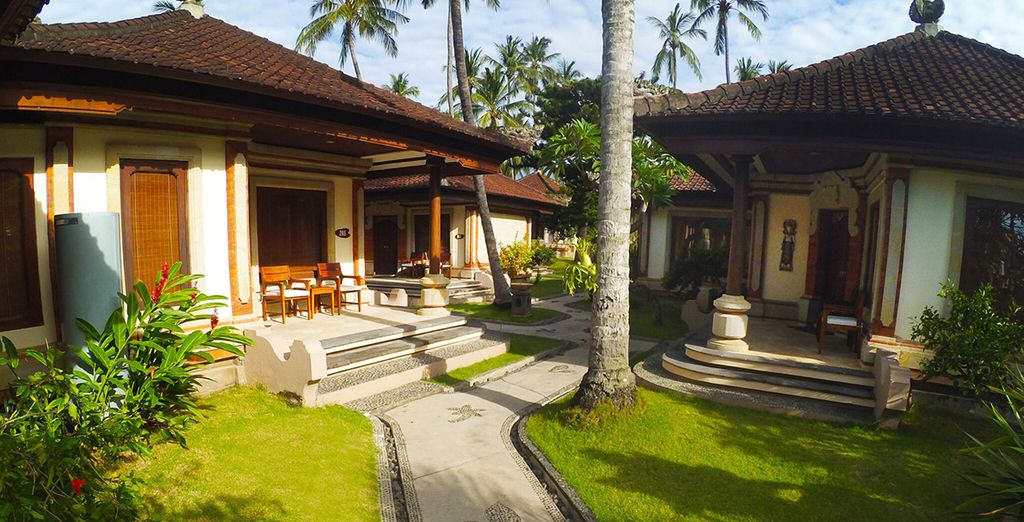 Combinato le perle di Bali: Candidasa, Pelaga, Lovina e soggiorno mare a Uluwatu