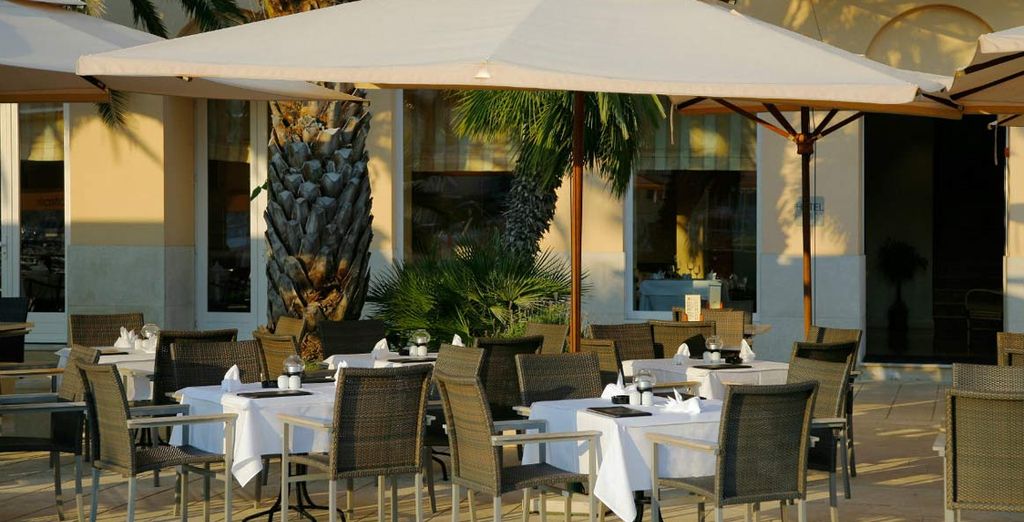 Hotel Apoksiomen 4*