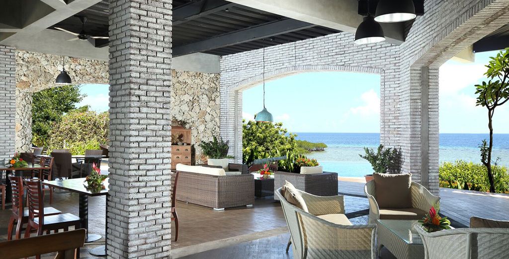 The Mansion Baliwood Resort Hotel and Spa 5* +  Plataran Menjangan Resort & Spa 5* + Plataran Canggu Bali Resort and Spa 5*