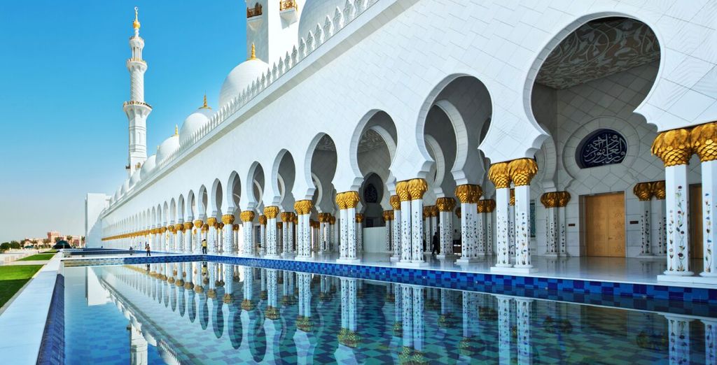 Mövenpick Jumeirah Lakes Towers 5* & The Ritz-Carlton Abu Dhabi Grand Canal 5*