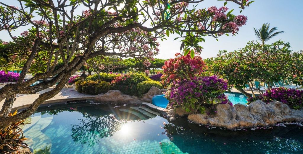 Desa Visesa Ubud 5* + Grand Hyatt Bali 5*