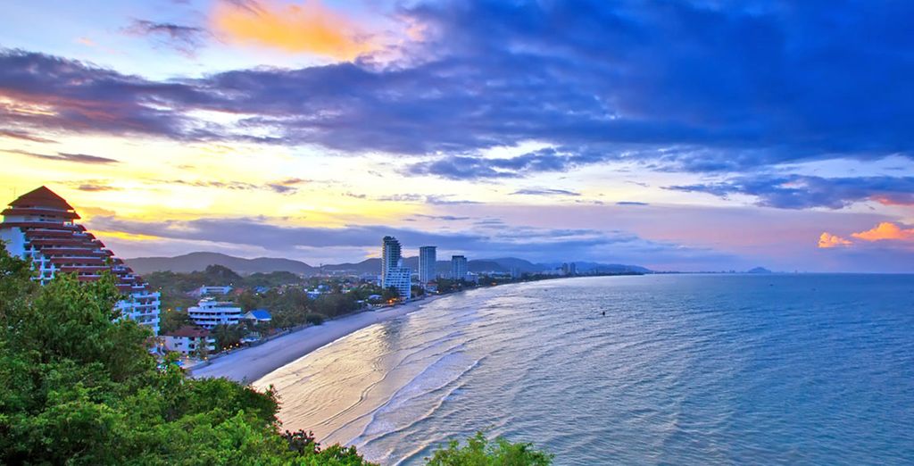 Hotel Aetas Lumpini 5* + Amari Hua Hin 4*