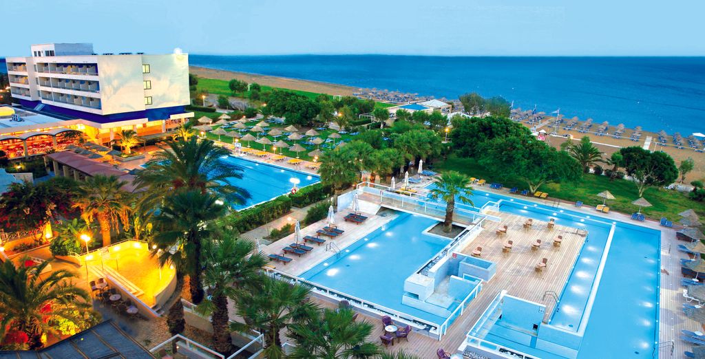 Nicolaus Club Blue Sea Beach Resort 4*S
