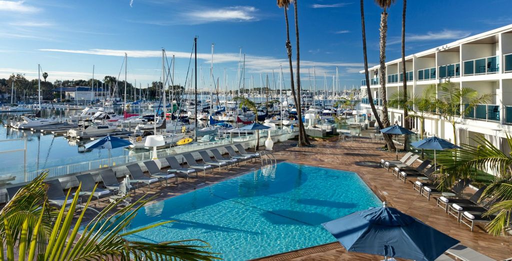 Marina del Rey Hotel 4* & The Westin Maui Resort & Spa, Ka'anapali 4*