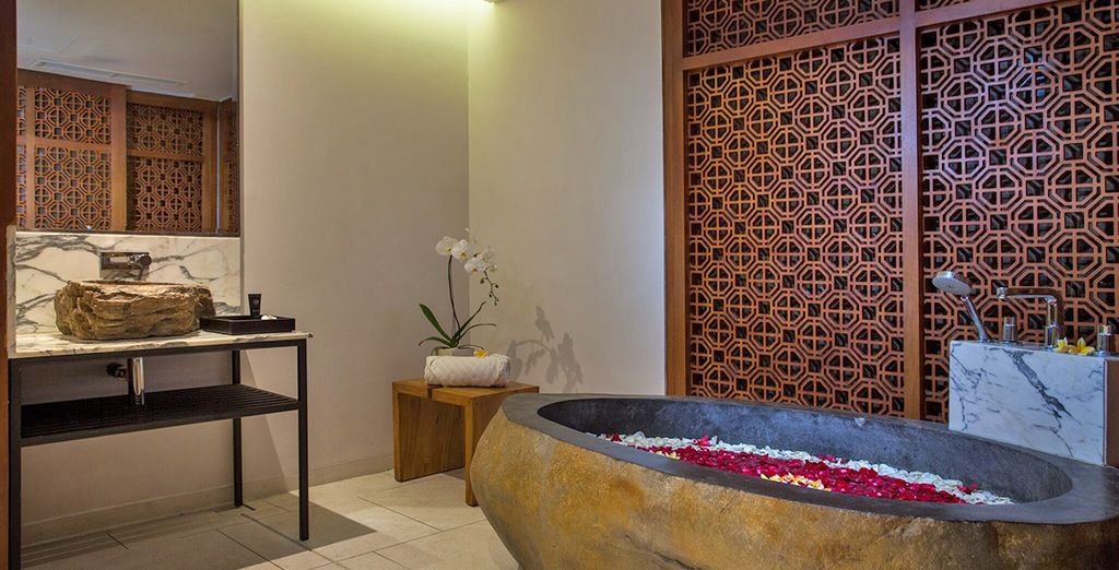 Royal Tulip Visesa 5* & The Sakala Resort Bali 5*