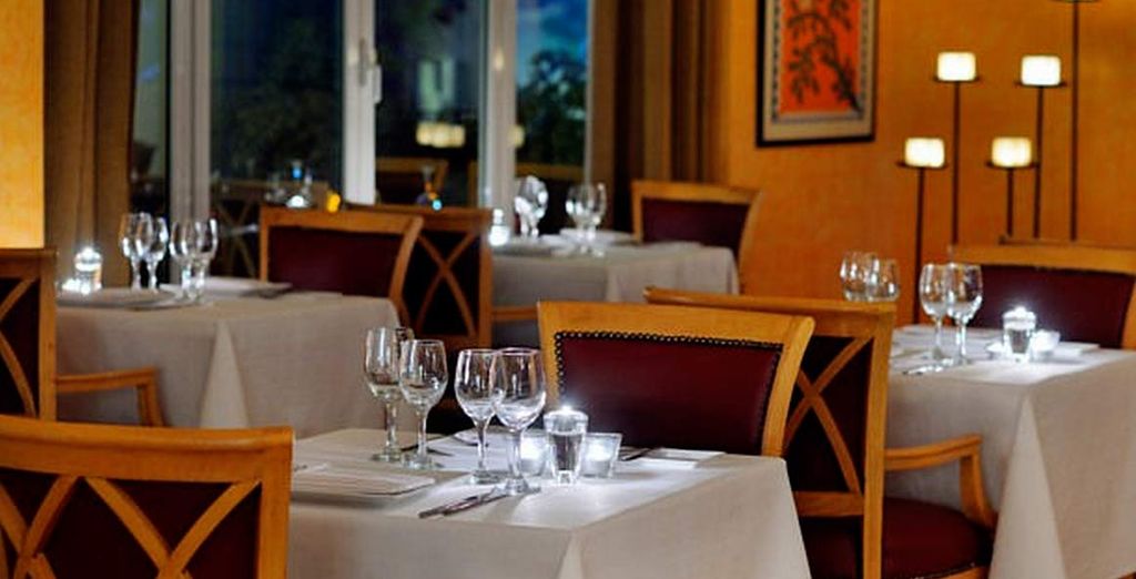 Marriott Renaissance Golden View Beach Resort 5*