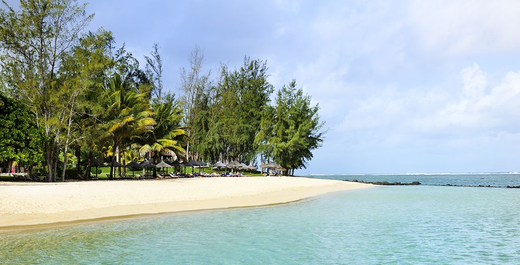 Outrigger Mauritius Beach Resort 5*