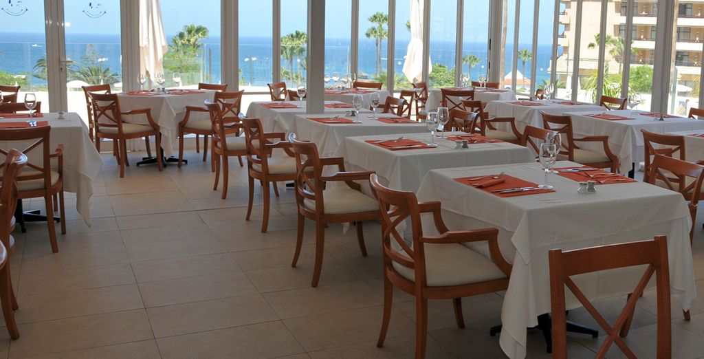 Hovima Costa Adeje 4*
