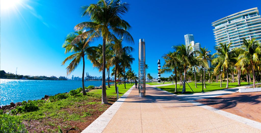 Roosevelt Hotel + Le Pavillon Hotel+ Eden Roc Beach Hotel