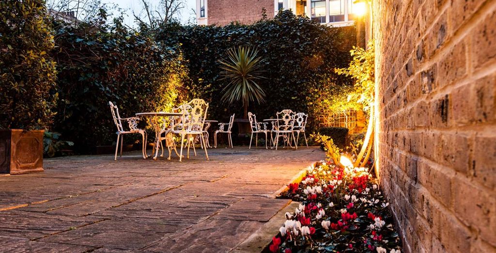 The Academy Hotel 4*