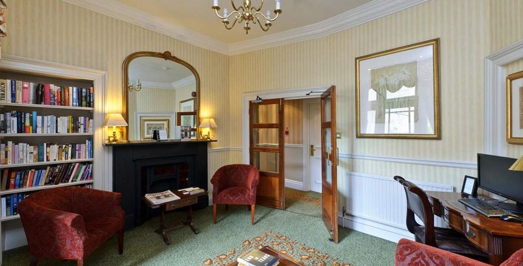 The Academy Hotel 4*